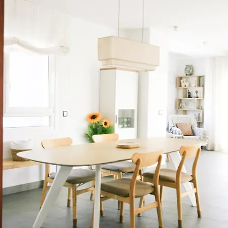 1 Apartment *