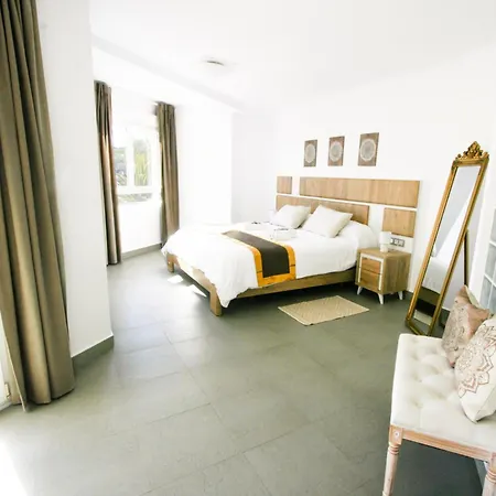Apartment 1 *
