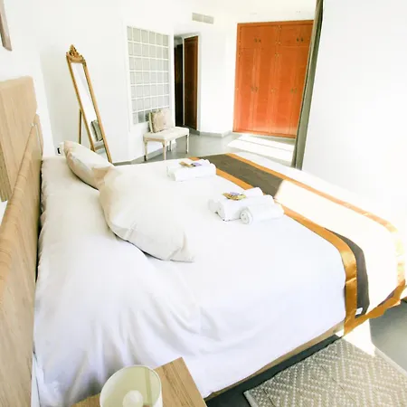1 Apartment