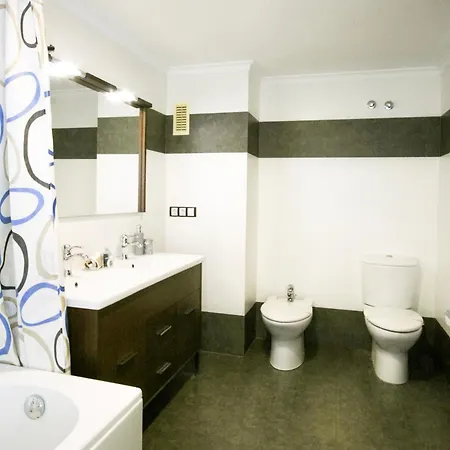 1 Apartamento *